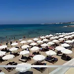 Apartment Faros Seabreeze 1b, Pool, Seaside,