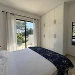 Faros Seabreeze 1b, Pool, Seaside, Apartment Paphos