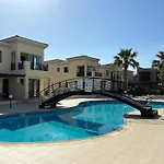 Faros Seabreeze 1b, Pool, Seaside,
