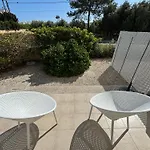 Faros Seabreeze 1b, Pool, Seaside, Apartment Paphos