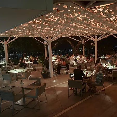 Faros Seabreeze 1b, Pool, Seaside,