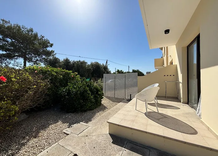 Faros Seabreeze 1b, Pool, Seaside, Paphos