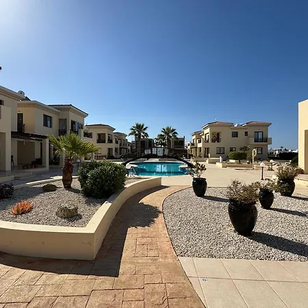 Апартаменты Faros Seabreeze 1b, Pool, Seaside, Пафос