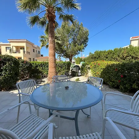 Faros Seabreeze 1br, Pool, Seaside, * Paphos