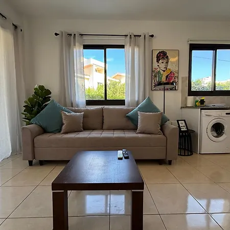 Faros Seabreeze 1b, Pool, Seaside, Apartment