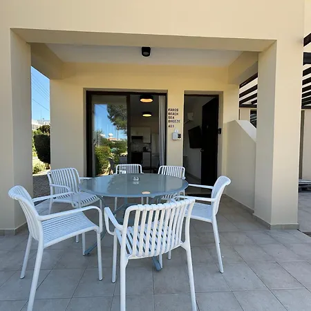 Apartment Faros Seabreeze 1b, Pool, Seaside, Paphos