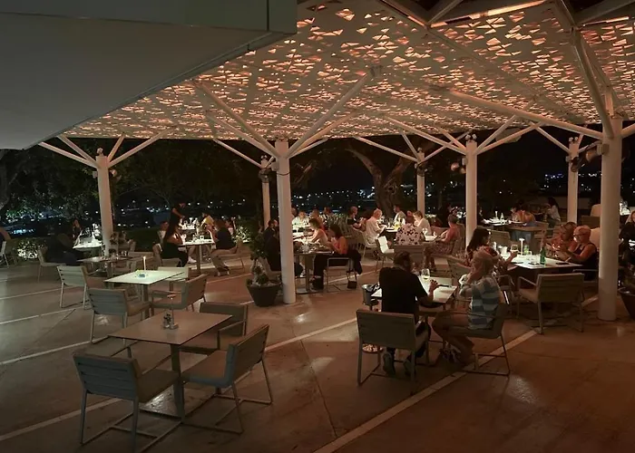 Faros Seabreeze 1b, Pool, Seaside,